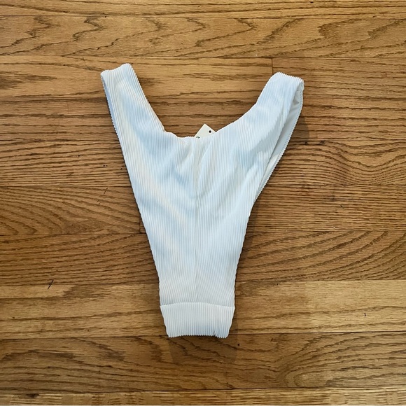 White Ribbed Bikini Bottom - Picture 4 of 5